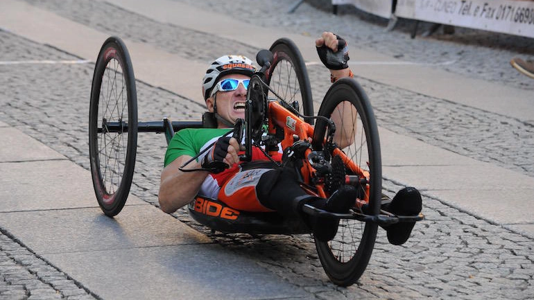 Como, investito da un fuoristrada il campione olimpico di handbike Paolo Cecchetto