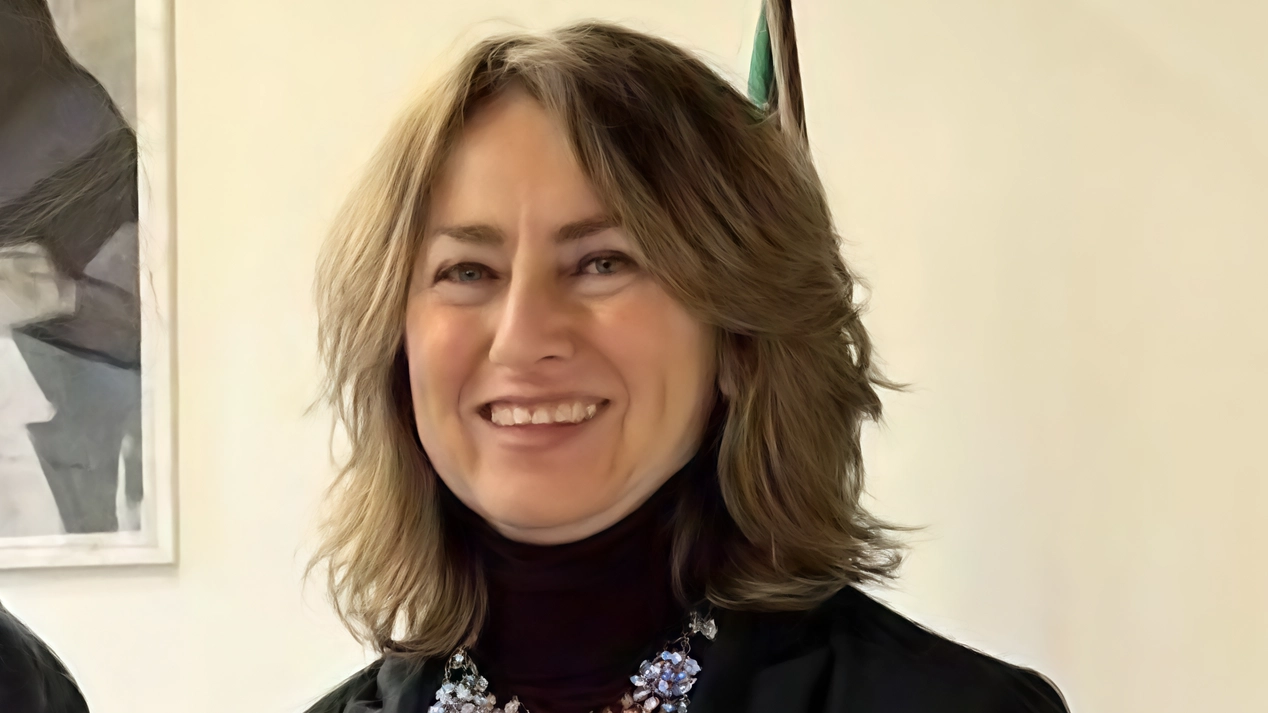 A Legnano arriva un secondo magistrato per il Giudice di pace, aumentando la capacità operativa e risolvendo la carenza di personale. Speranza per i cittadini in attesa di risposte sui loro atti. A Legnano arriva un secondo magistrato per il Giudice di pace, aumentando la capacità operativa e risolvendo la carenza di personale. Speranza per i cittadini in attesa di risposte sui loro atti.