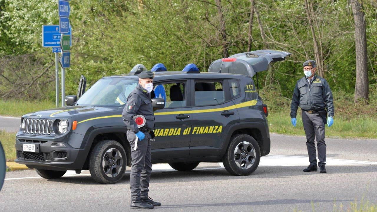 Militari della Guardia di Finanza in una foto di repertorio Militari della Guardia di Finanza in una foto di repertorio