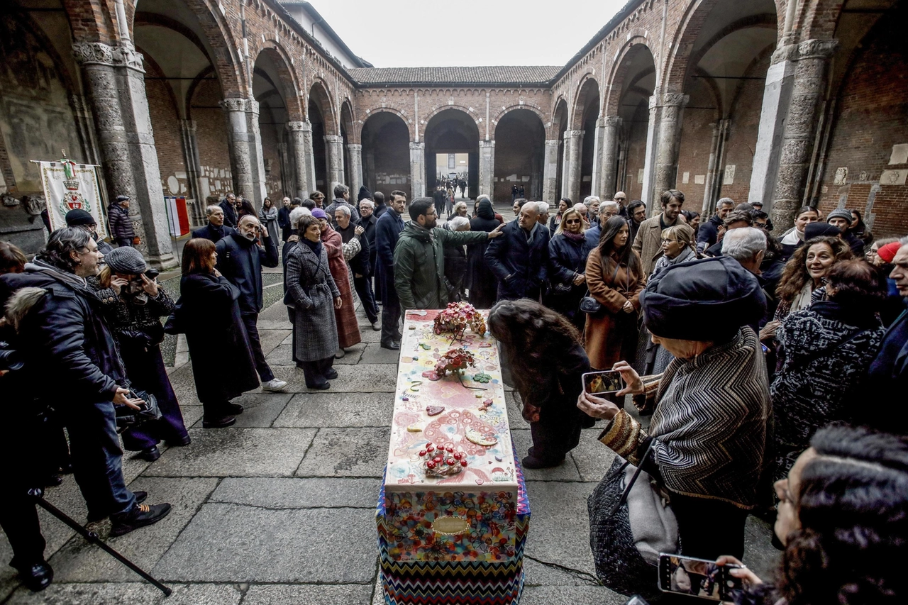 I funerali di Rosita Missoni: l'omaggio al feretro