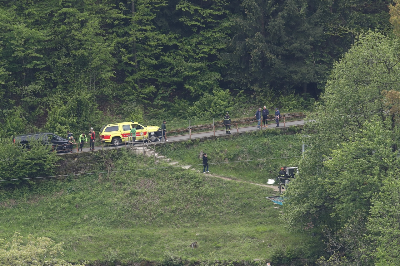 L'intervento del Soccorso Alpino e del personale medico a Bema