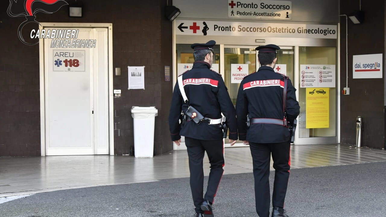 Carabinieri al pronto soccorso Carabinieri al pronto soccorso