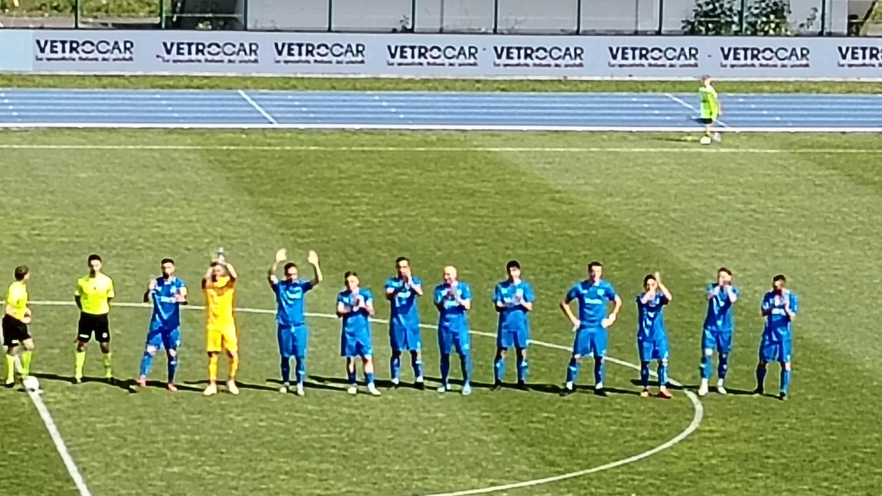 Il Vigevano interrompe l'imbattibilità del Seregno al Ferruccio con una vittoria per 5-3, grazie a Limiroli e compagni. Il Vigevano interrompe l'imbattibilità del Seregno al Ferruccio con una vittoria per 5-3, grazie a Limiroli e compagni.