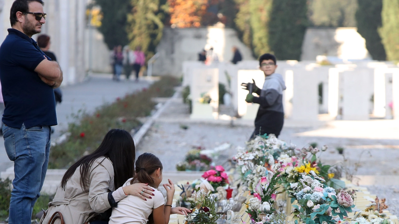 Le tombe dei bambini mai nati al cimitero Vantiniano di Brescia Le tombe dei bambini mai nati al cimitero Vantiniano di Brescia