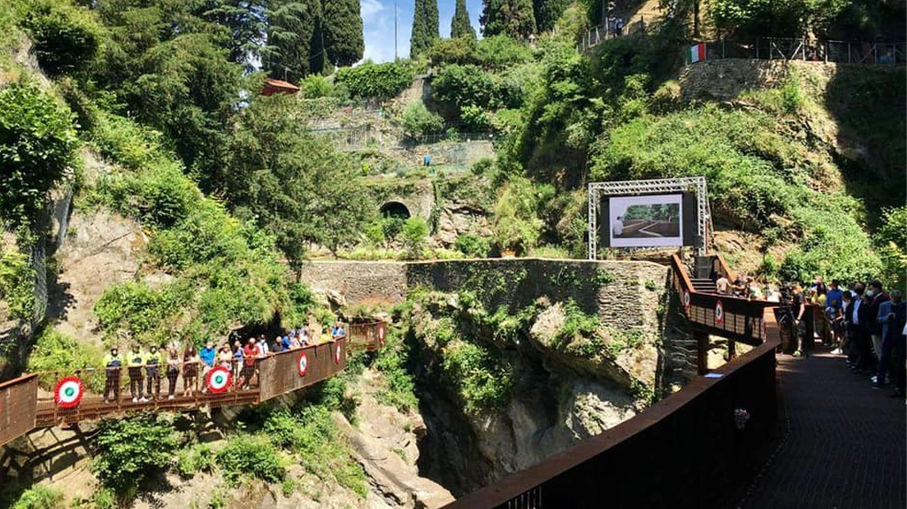 Il Comune di Bellano celebra il traguardo. Il sindaco: "Investimenti importanti" Il Comune di Bellano celebra il traguardo. Il sindaco: "Investimenti importanti"