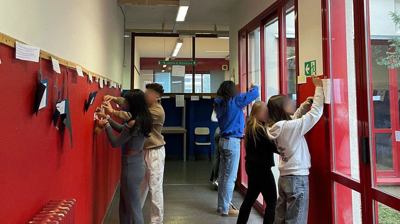 La sottosegretaria all’Istruzione Paola Frassinetti: "Pronta a incontrarla, non si lasci abbattere". La consulta provinciale degli studenti chiede di "ascoltare la voce delle nuove generazioni". La sottosegretaria all’Istruzione Paola Frassinetti: "Pronta a incontrarla, non si lasci abbattere". La consulta provinciale degli studenti chiede di "ascoltare la voce delle nuove generazioni".