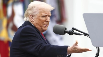 Dazi, Trump contro tutti: 20% per l’Ue, 34% alla Cina e al 25% sulle auto. "L’Europa finora ci ha derubato"