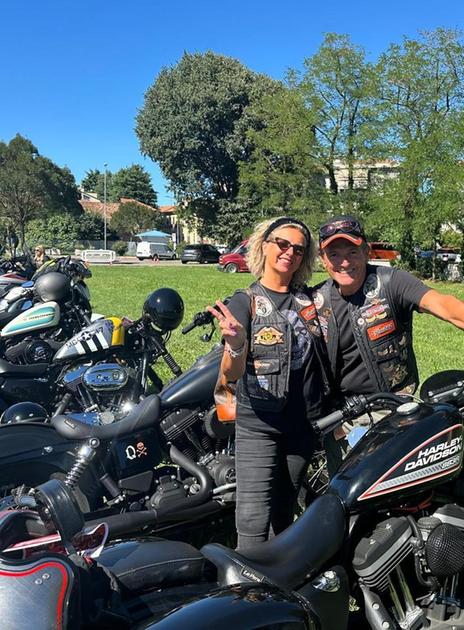 Nell’aria un mitico sound . È la sfilata di Harley Davidson Nell’aria un mitico sound . È la sfilata di Harley Davidson