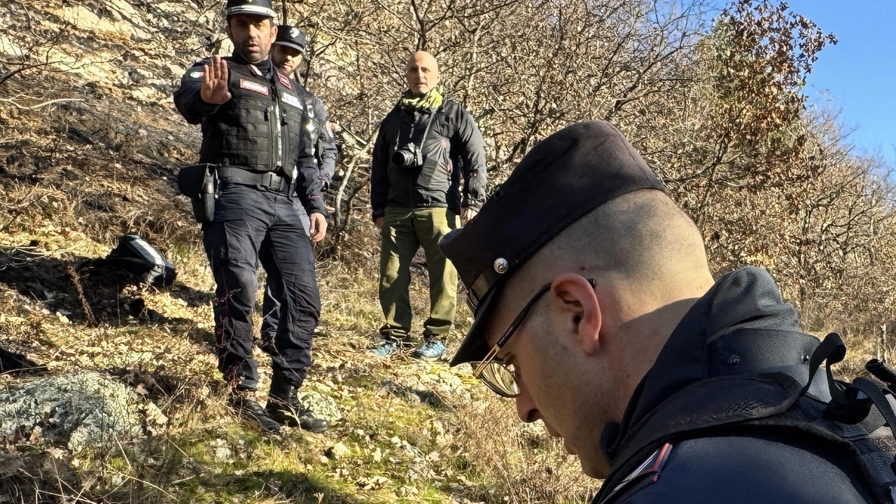 Tra le varie violazioni riscontrate anche l’utilizzo in un’azienda di un impianto audiovisivo che permetteva di controllare a distanza i lavoratori senza alcuna autorizzazione Tra le varie violazioni riscontrate anche l’utilizzo in un’azienda di un impianto audiovisivo che permetteva di controllare a distanza i lavoratori senza alcuna autorizzazione