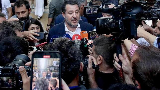 Caos Comune, Lega in pressing: "Meglio le elezioni anticipate. Candidare Resta? Perché no". Ma Sala rilancia su San Siro Caos Comune, Lega in pressing: "Meglio le elezioni anticipate. Candidare Resta? Perché no". Ma Sala rilancia su San Siro
