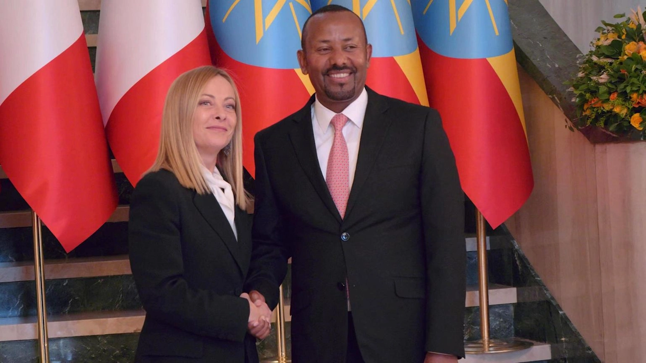 La premier da Adis Abeba commenta l'intesa Usa-Ue La premier da Adis Abeba commenta l'intesa Usa-Ue