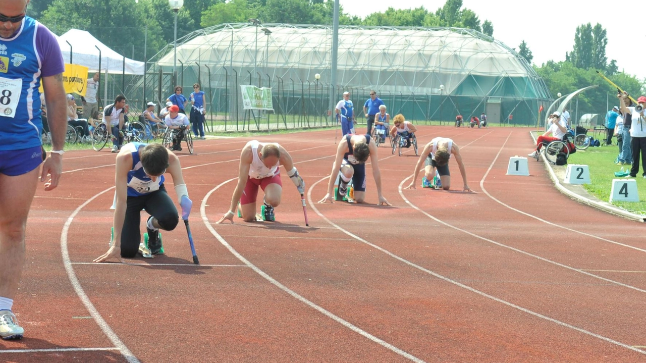 Via libera del consiglio comunale di Senago allo stanziamento di 1.058.000 euro per la riqualificazione della pista di atletica... Via libera del consiglio comunale di Senago allo stanziamento di 1.058.000 euro per la riqualificazione della pista di atletica...