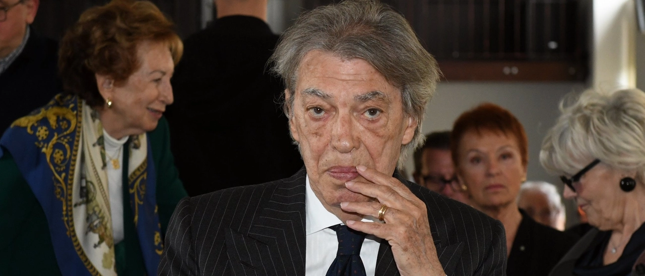 Massimo Moratti, la notte della paura: dalla crisi respiratoria al ricovero d’urgenza per polmonite. È stato intubato