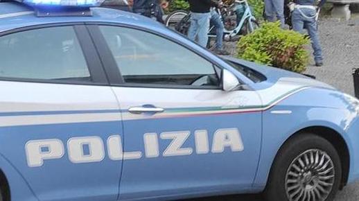 Incidente a Barbata, auto esce di strada e finisce tra i campi: morto un uomo