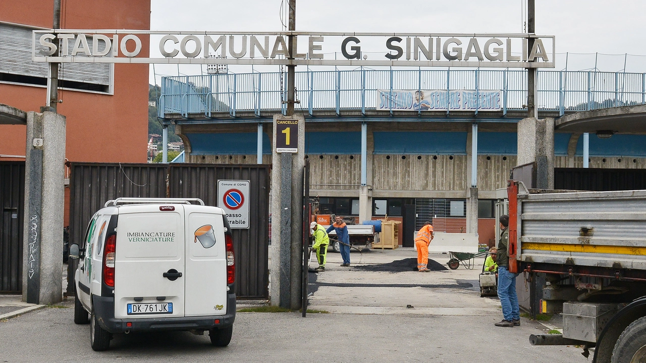 Lavori allo stadio Sinigaglia di Como Lavori allo stadio Sinigaglia di Como