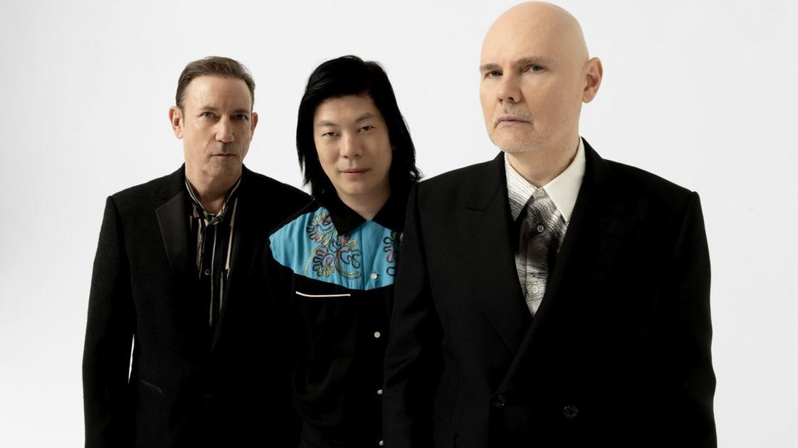 Smashing Pumpkins, il ritorno a Milano: “Grunge, metal o glam? Noi siamo oltre ogni categoria. Nessuno riesce ancora a definirci” Smashing Pumpkins, il ritorno a Milano: “Grunge, metal o glam? Noi siamo oltre ogni categoria. Nessuno riesce ancora a definirci”