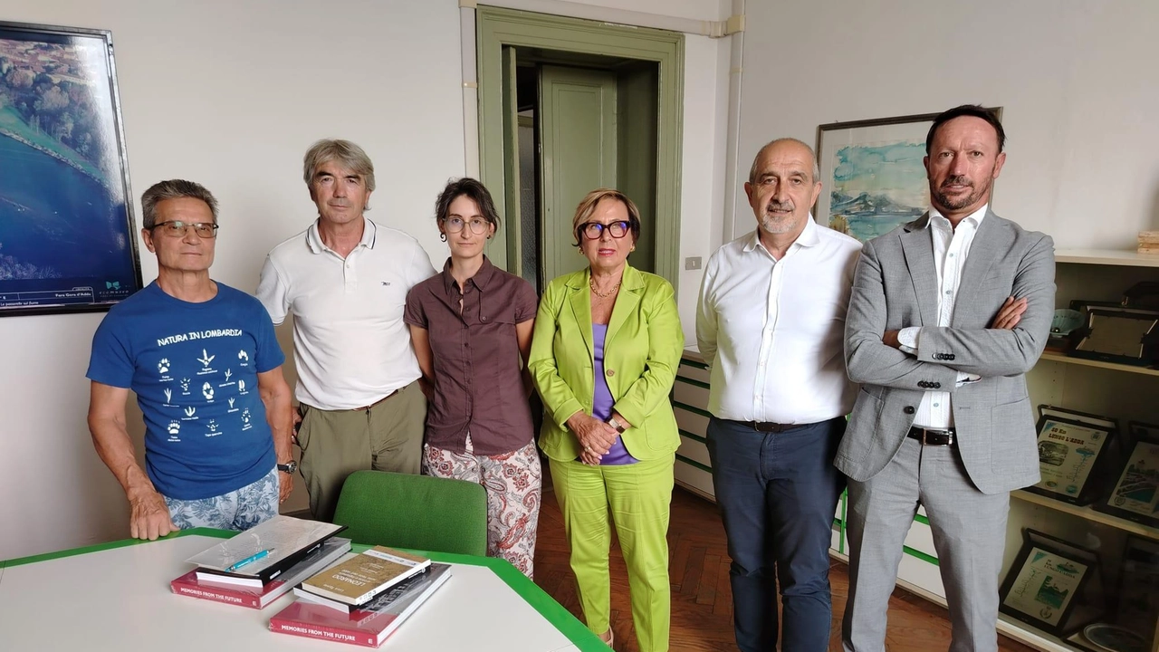 Con la convenzione sottoscritta dal Parco Adda Nord l’immobile di via Miglio accanto alla radura viene affidato alle 34 sentinelle del gruppo fino a marzo 2028. Con la convenzione sottoscritta dal Parco Adda Nord l’immobile di via Miglio accanto alla radura viene affidato alle 34 sentinelle del gruppo fino a marzo 2028.
