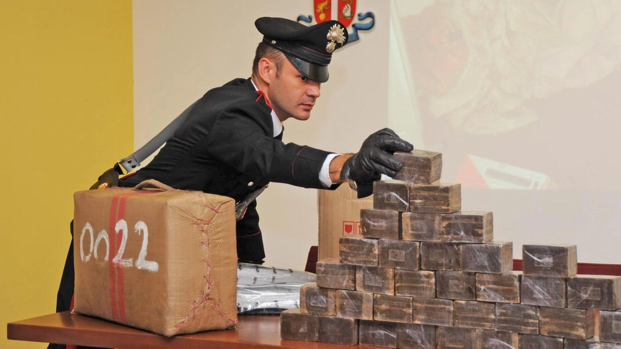 La rete è stata smantellata dai carabinieri di Bergamo con i colleghi La rete è stata smantellata dai carabinieri di Bergamo con i colleghi