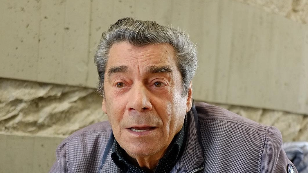 Giuseppe Cici vive da solo in via Vespucci e teme di sbagliare la raccolta: troppo complicata Giuseppe Cici vive da solo in via Vespucci e teme di sbagliare la raccolta: troppo complicata