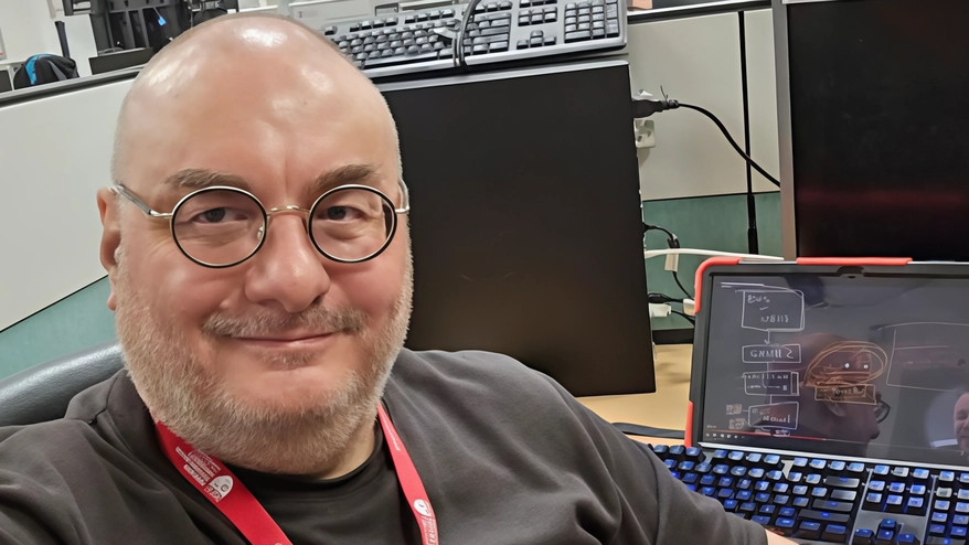 Sergio Ruocco e l’ingaggio via Linkedin: non era spam, cercavano talenti. Casa e servizi per incentivare gli specialisti e stipendi più alti Sergio Ruocco e l’ingaggio via Linkedin: non era spam, cercavano talenti. Casa e servizi per incentivare gli specialisti e stipendi più alti