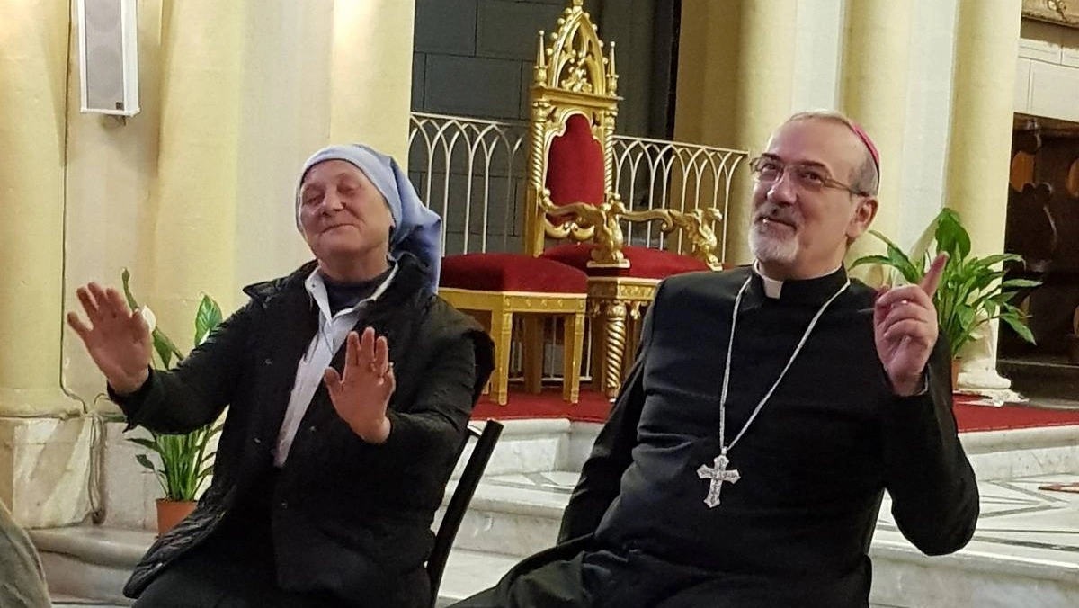 Quando Brescia tifa Bergamo: gli auguri di suor Rosalina al cardinale Pierbattista Pizzaballa