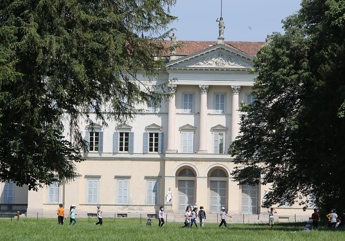 Desio, la città che si è reinventata : dalle ceneri dell’Autobianchi al polo dell’innovazione Desio, la città che si è reinventata : dalle ceneri dell’Autobianchi al polo dell’innovazione