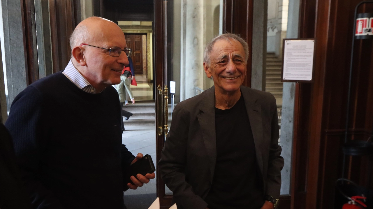 Roberto Vecchioni sarà uno dei protagonisti della Crazy Week Roberto Vecchioni sarà uno dei protagonisti della Crazy Week