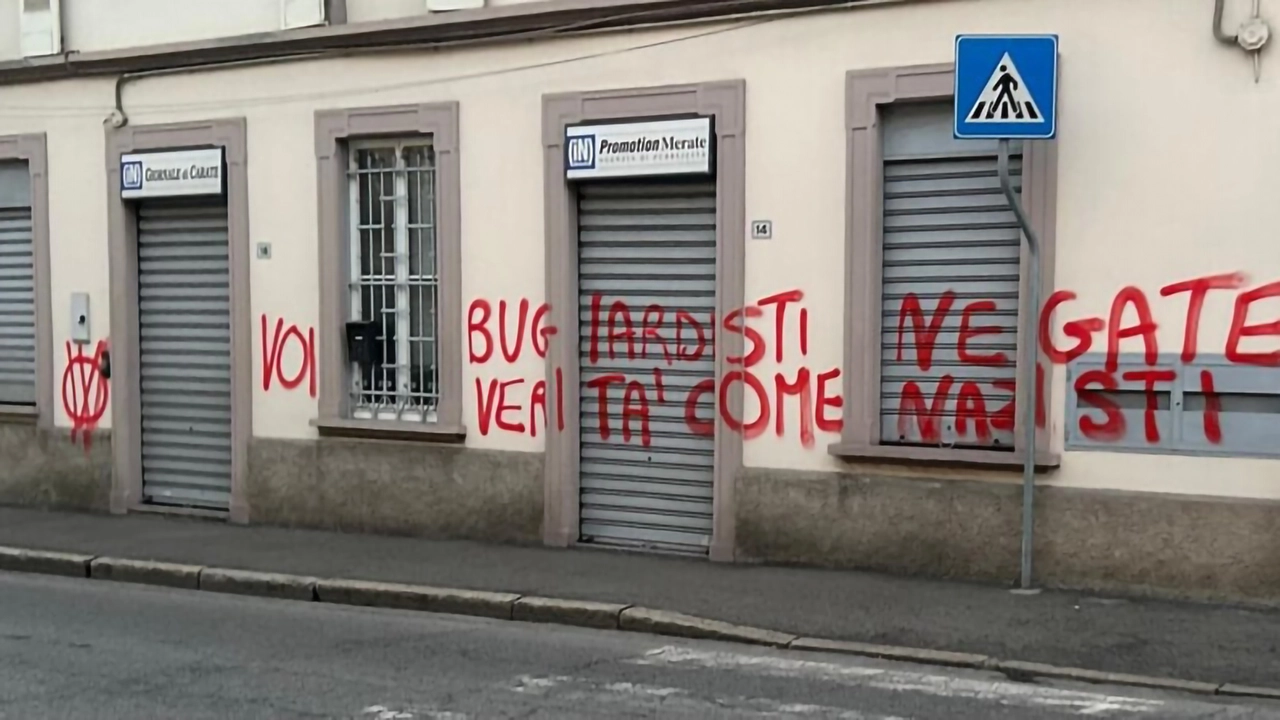 La sede del Giornale di Carate Brianza e Vimercate vandalizzata nella notte La sede del Giornale di Carate Brianza e Vimercate vandalizzata nella notte