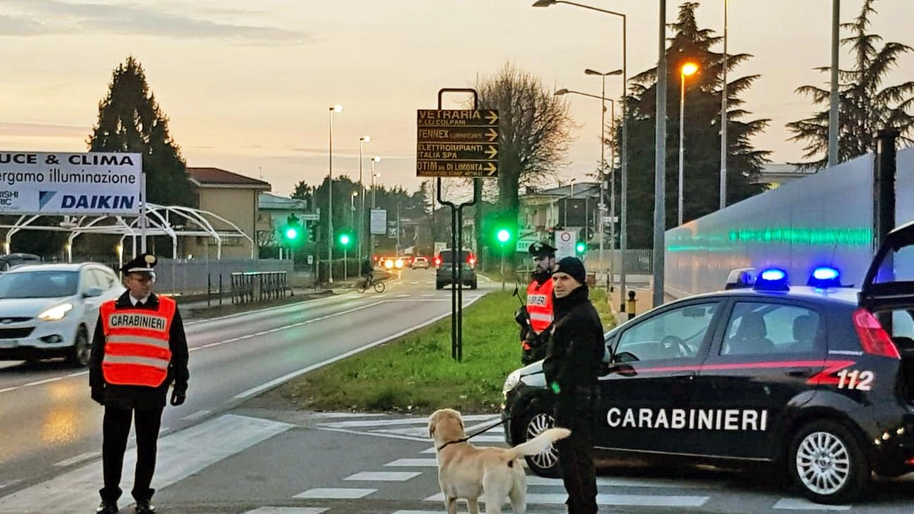 Saranno potenziate le pattuglie in servizio soprattutto negli orari critici Ai cittadini è stato chiesto di segnalare eventuali episodi sospetti Saranno potenziate le pattuglie in servizio soprattutto negli orari critici Ai cittadini è stato chiesto di segnalare eventuali episodi sospetti