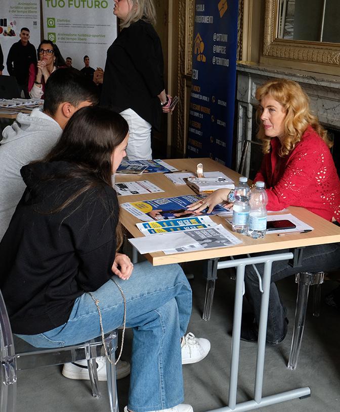 Opportunità di lavoro in vetrina. C’è il Salone a Palazzo Borromeo Opportunità di lavoro in vetrina. C’è il Salone a Palazzo Borromeo