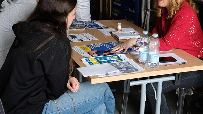 L’incontro con aziende e agenzie L’incontro con aziende e agenzie