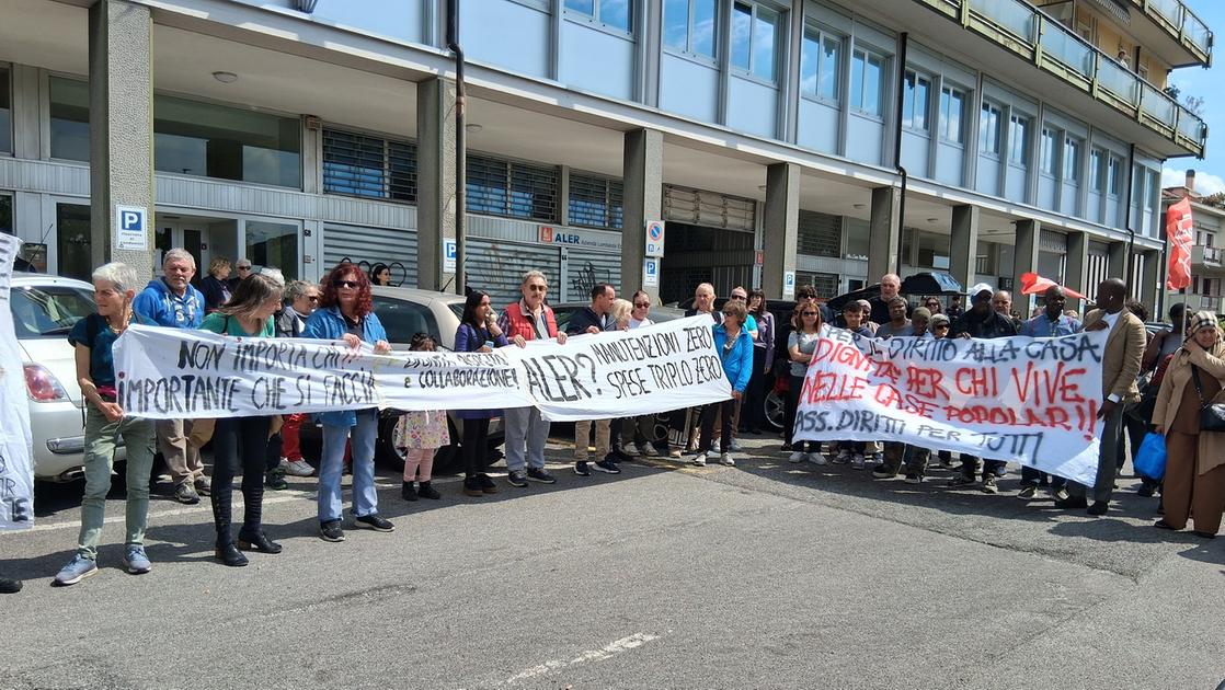 Brescia, la protesta degli inquilini Aler: sciopero delle spese condominiali negli stabili Brescia, la protesta degli inquilini Aler: sciopero delle spese condominiali negli stabili