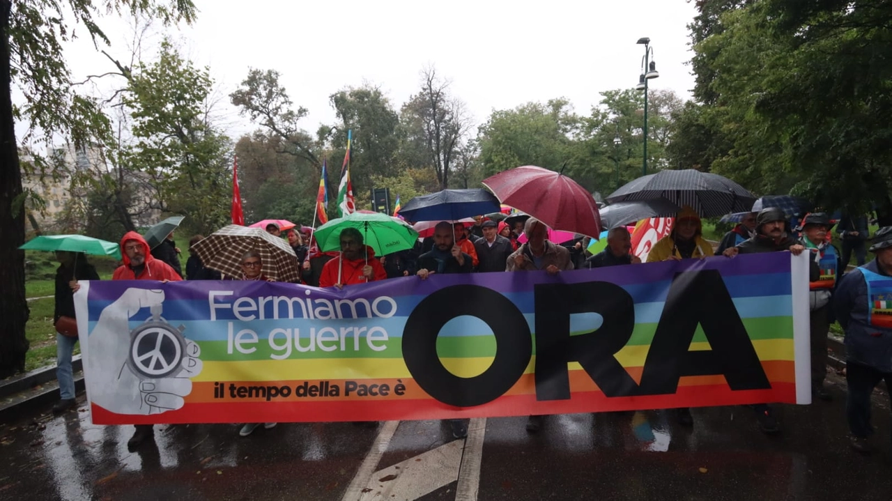 Il corteo contro le guerre Il corteo contro le guerre