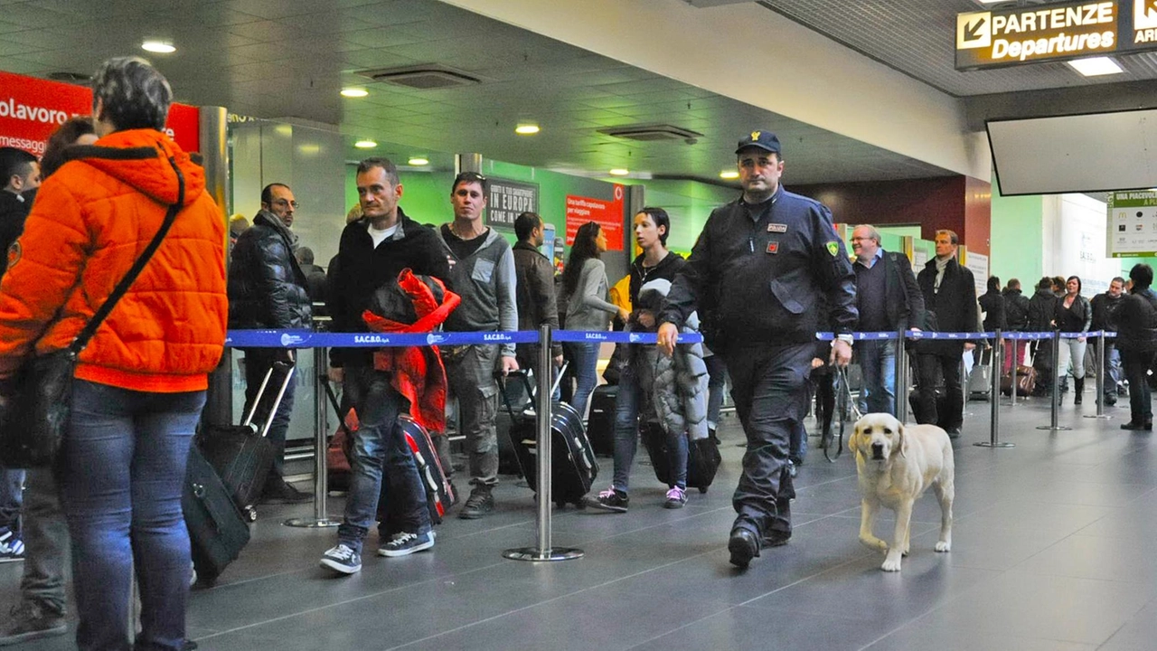 Dopo il corso di formazione, il personale sarà addestrato sul campo. Tra le destinazioni: la Questura di Bergamo e l’aeroporto di Orio al Serio. Dopo il corso di formazione, il personale sarà addestrato sul campo. Tra le destinazioni: la Questura di Bergamo e l’aeroporto di Orio al Serio.