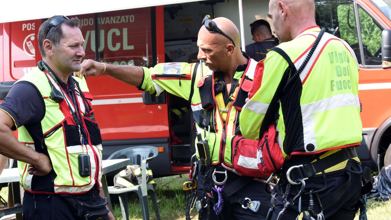 Sul luogo dell'incidente, estremamente impervio, è intervenuto anche il soccorso alpino Sul luogo dell'incidente, estremamente impervio, è intervenuto anche il soccorso alpino