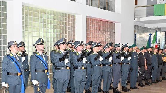 Le celebrazioni del 251° anniversario della fondazione della Guardia di finanza Il comandante provinciale colonnello Michele Donega ha diffuso il bilancio dell’attività sul territorio Le celebrazioni del 251° anniversario della fondazione della Guardia di finanza Il comandante provinciale colonnello Michele Donega ha diffuso il bilancio dell’attività sul territorio