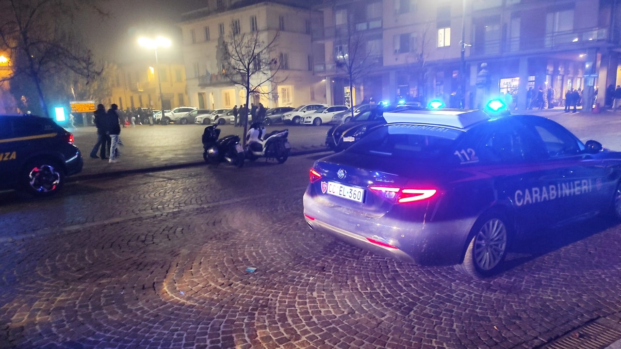 Le forze dell'ordine in Piazza del Popolo Le forze dell'ordine in Piazza del Popolo