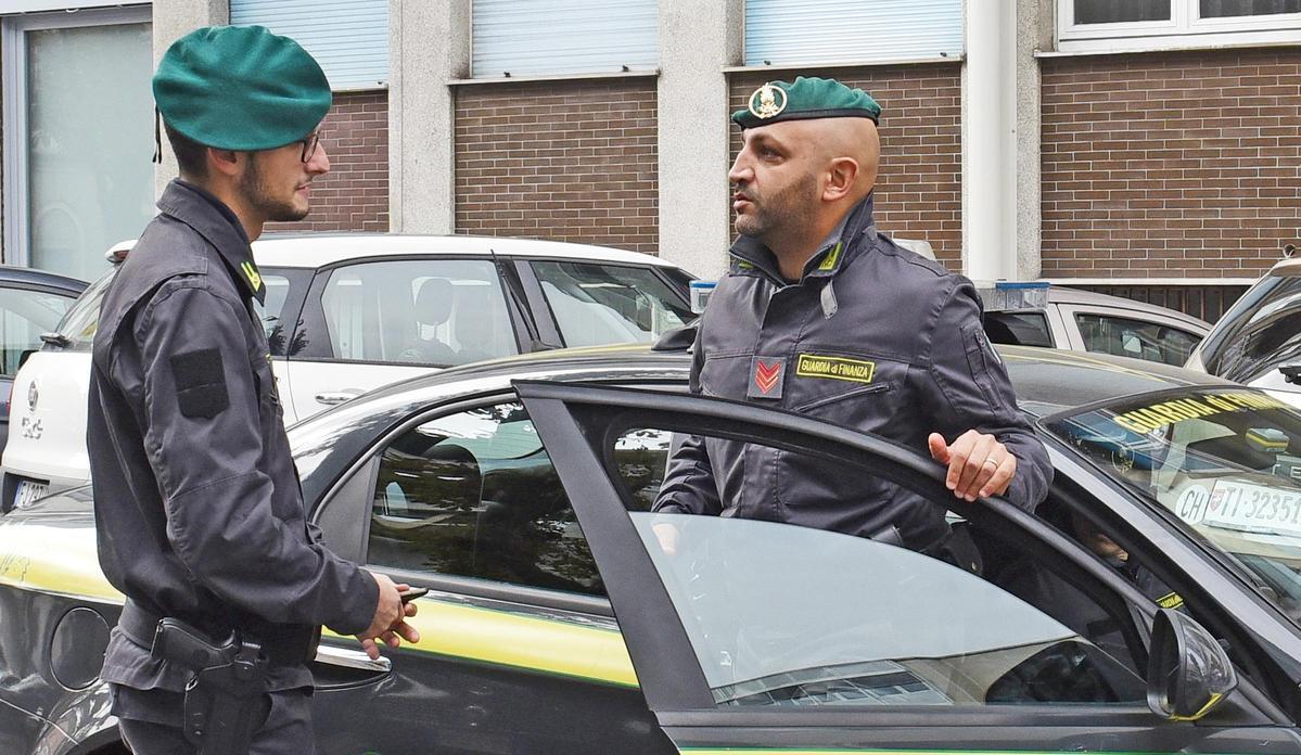 cassano magnago due lavoratori su sette erano in nero stangata su un ristoratore