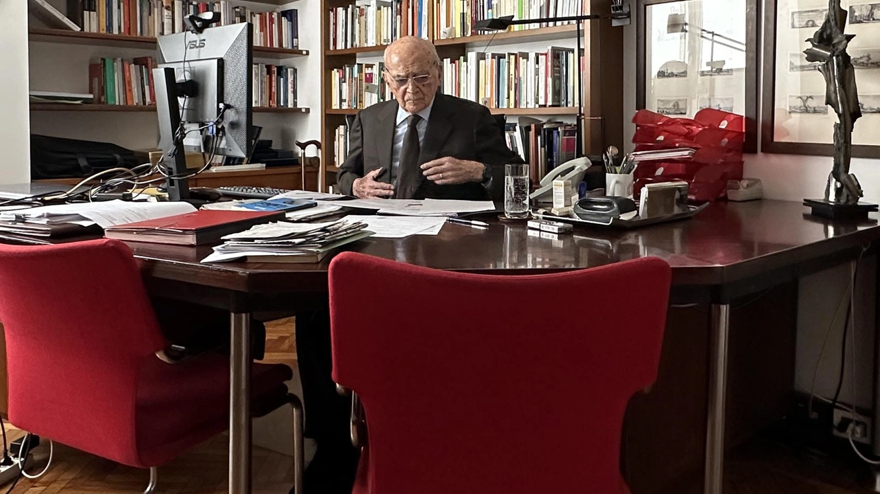 Primo presidente della Lombardia, ex assessore, protagonista della politica "Già nel 1978 mi preoccupavo della nostra posizione nel contesto mondiale".