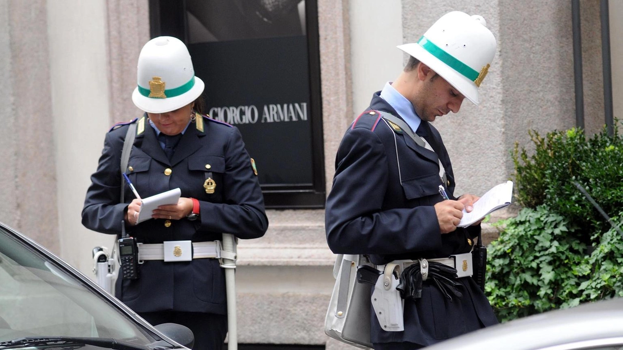 Il capoluogo lombardo nel 2024 ha comminato 204 milioni di euro di sanzioni. L’assessore regionale Comazzi: il Comune opprime i cittadini per far cassa.
