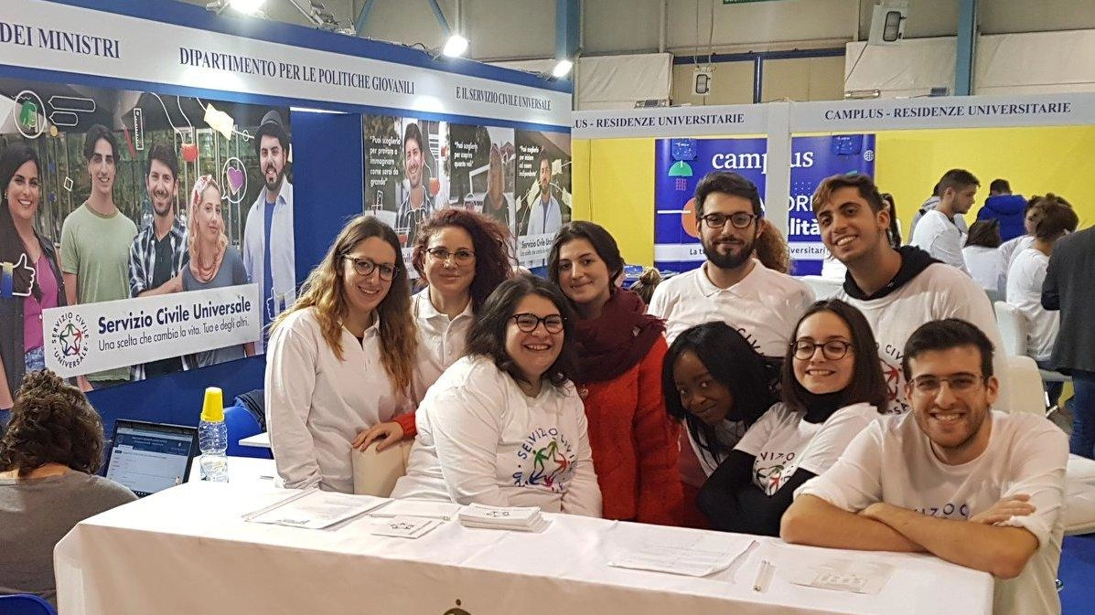 Sono più di 40 le posizioni di Servizio civile aperte in provincia di Varese con Csv Insubria. Fino al... Sono più di 40 le posizioni di Servizio civile aperte in provincia di Varese con Csv Insubria. Fino al...