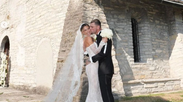 Alberto Frigerio e Valentina Bonariva, una storia d'amore nata sugli spalti dello stadio di Saronno Alberto Frigerio e Valentina Bonariva, una storia d'amore nata sugli spalti dello stadio di Saronno