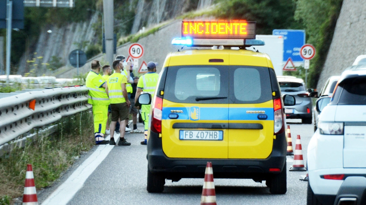 Non si contano i disagi e le interruzioni lungo la Statale 36 tra Lecco e Sondrio Non si contano i disagi e le interruzioni lungo la Statale 36 tra Lecco e Sondrio