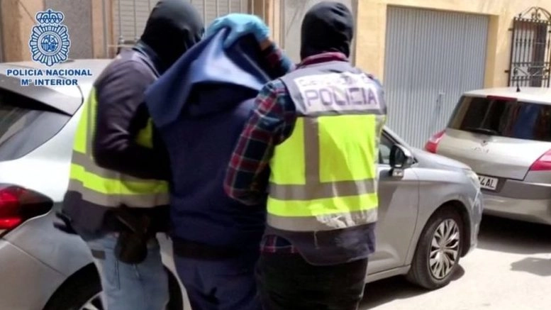 Arresto da parte della polizia spagnola