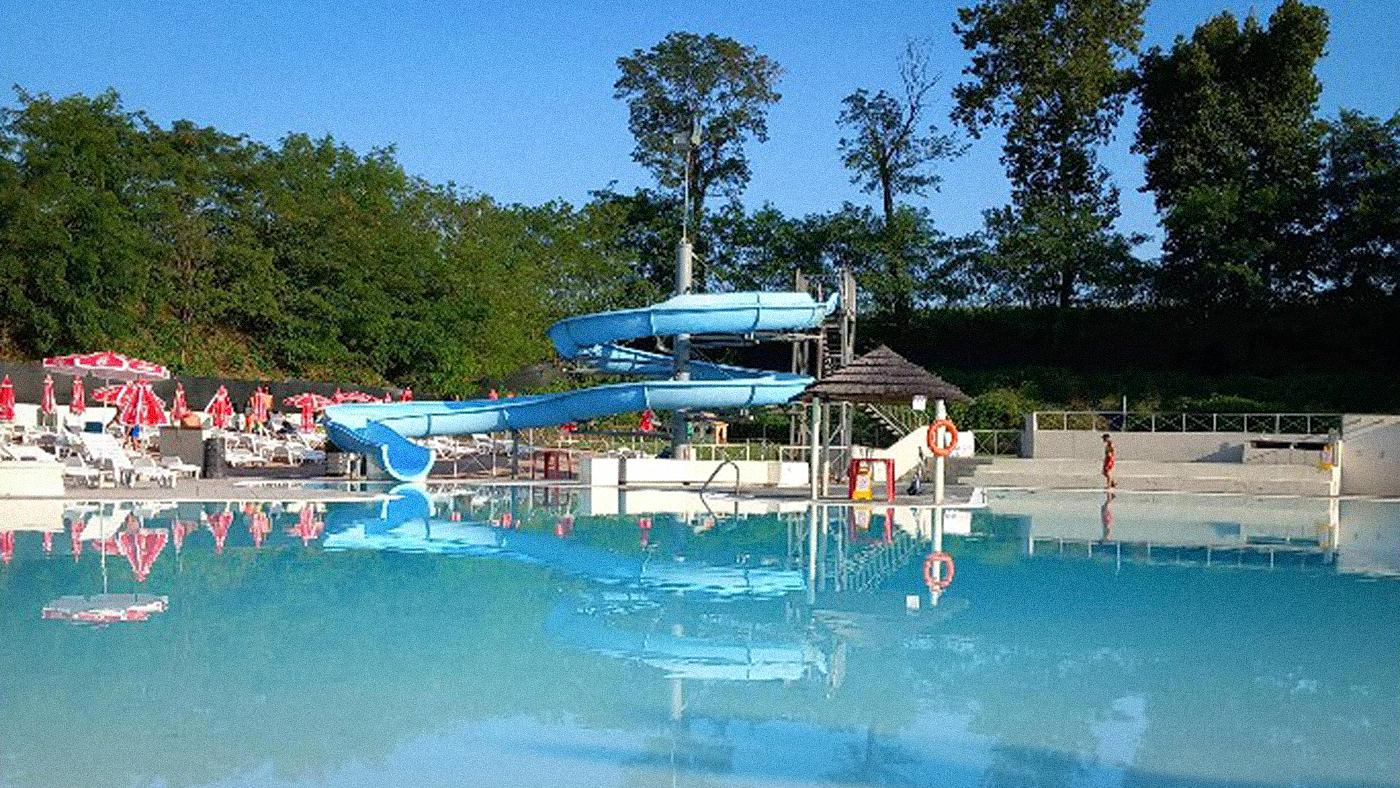 lo straziante addio al bimbo annegato nella piscina di castrezzato stiamo vicini ai genitori inutile cercare risposte che non si trovano