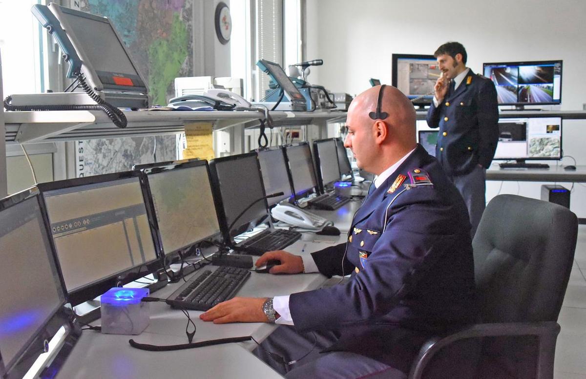 Falso trading online da 60mila euro. Truffato un ottantaquattrenne. La polizia recupera tutto il denaro Falso trading online da 60mila euro. Truffato un ottantaquattrenne. La polizia recupera tutto il denaro
