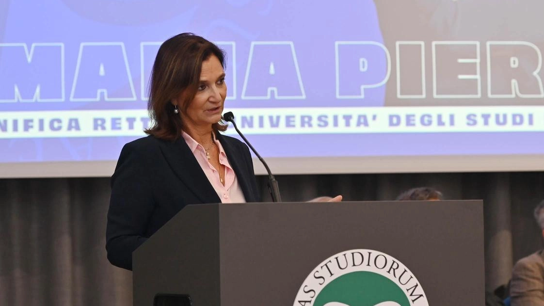 Maria Pierro è la nuova rettrice dell’Università dell’Insubria e ha presentato la squadra dei quattordici delegati Maria Pierro è la nuova rettrice dell’Università dell’Insubria e ha presentato la squadra dei quattordici delegati