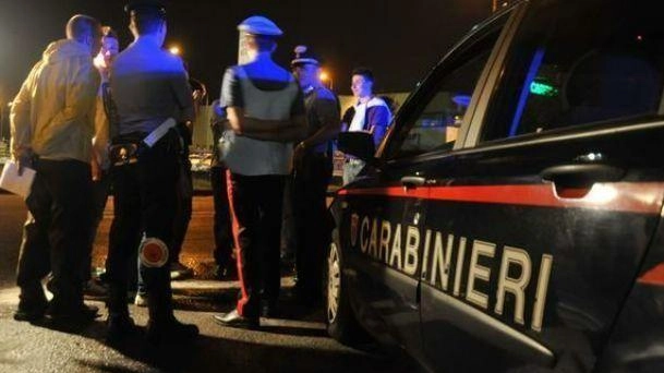 Il tempestivo intervento dei carabinieri ha evitato che il blitz andasse a segno Sfrumato il tentativo di occupazione abusiva resta alta l’attenzione Il tempestivo intervento dei carabinieri ha evitato che il blitz andasse a segno Sfrumato il tentativo di occupazione abusiva resta alta l’attenzione