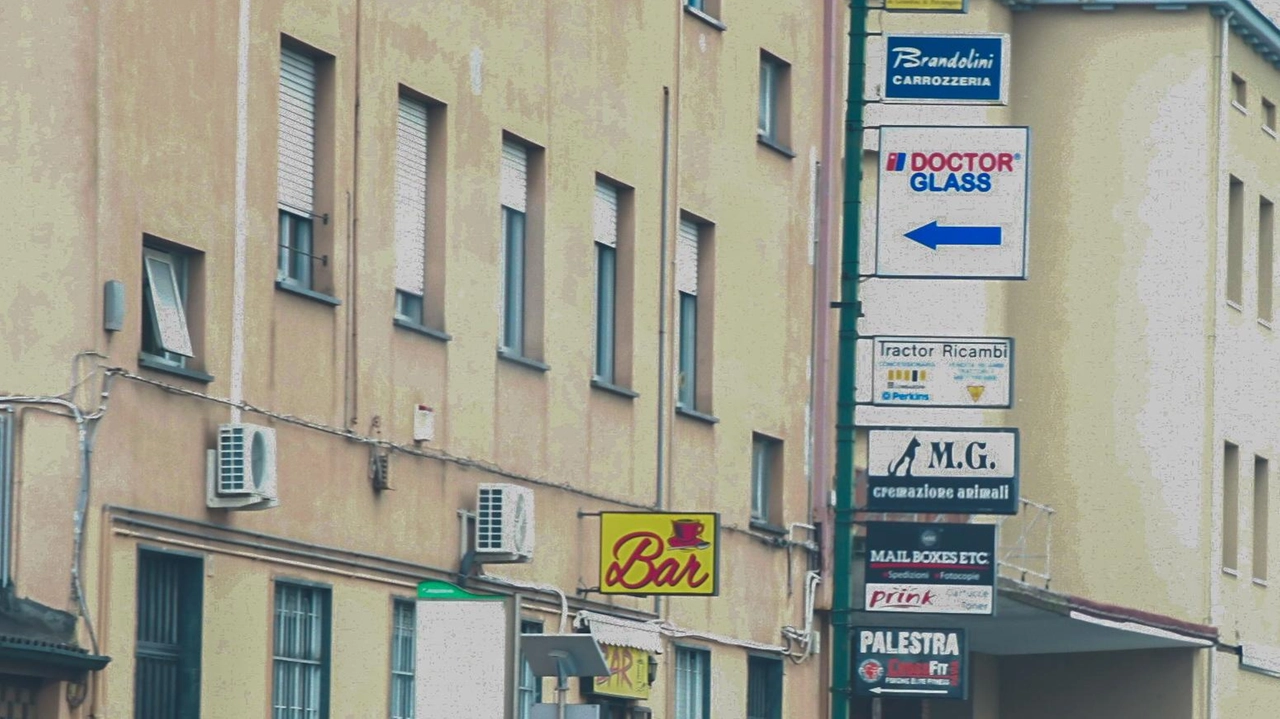 Il locale in zona Vigentina dove è avvenuta la lite tra le due donne Il locale in zona Vigentina dove è avvenuta la lite tra le due donne