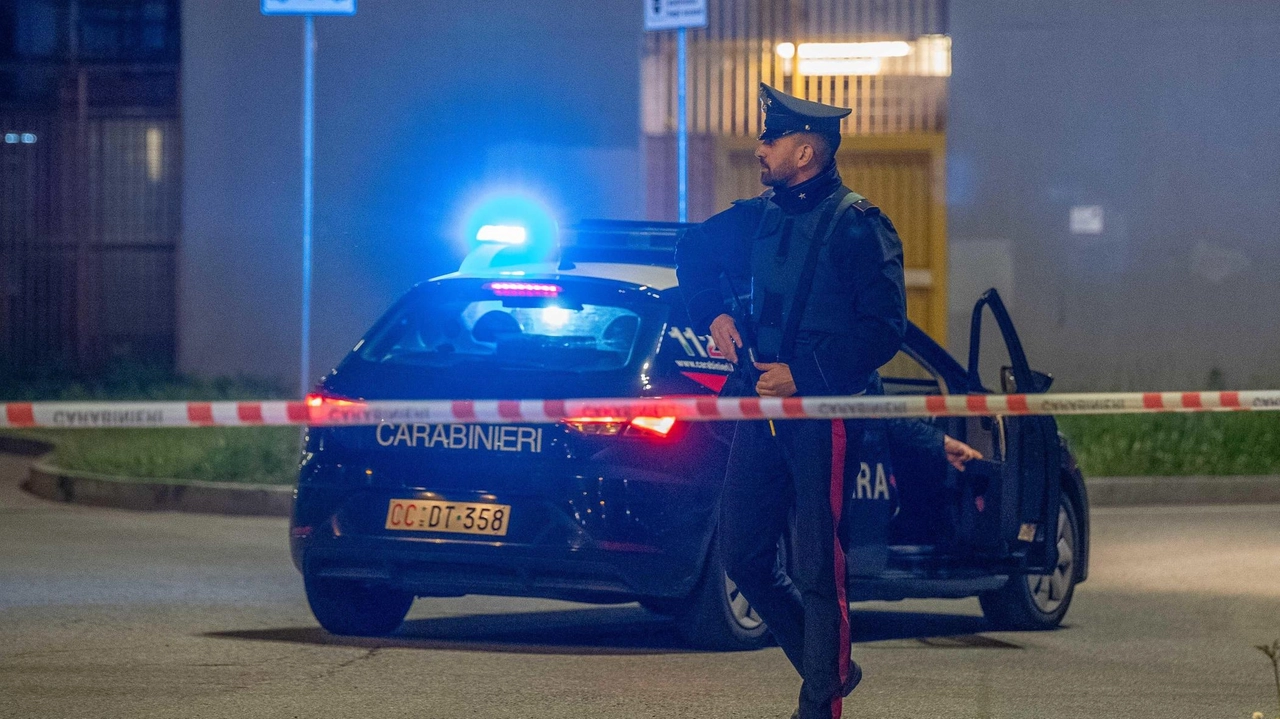 Una notte di furti e danneggiamenti nella quiete della Franciacorta e di Passirano, dove un ladro solitario ha preso... Una notte di furti e danneggiamenti nella quiete della Franciacorta e di Passirano, dove un ladro solitario ha preso...